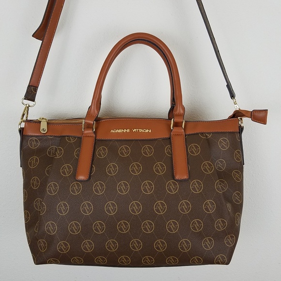 Adrienne Vittadini Handbags - NWOT Adrienne Vittadini Shoulder Bag
